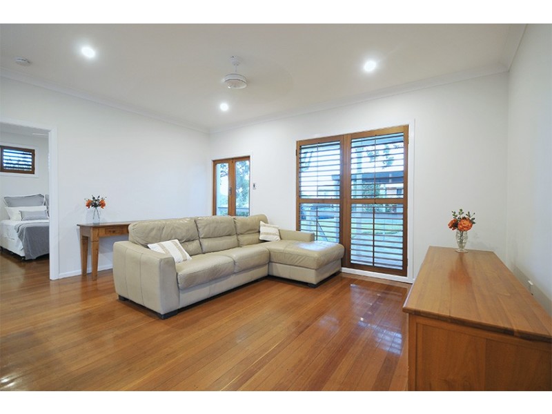 4 Hillcrest Avenue, Tugun QLD 4224