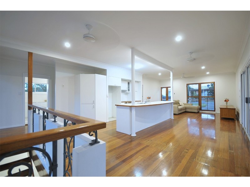 4 Hillcrest Avenue, Tugun QLD 4224