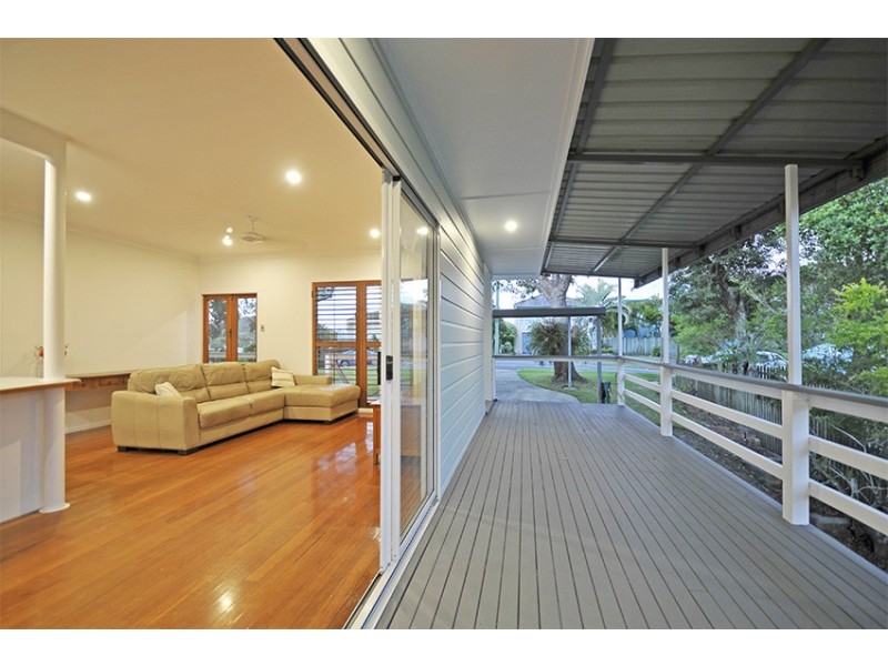 4 Hillcrest Avenue, Tugun QLD 4224