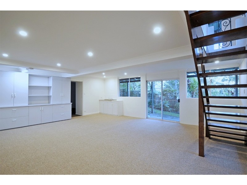 4 Hillcrest Avenue, Tugun QLD 4224