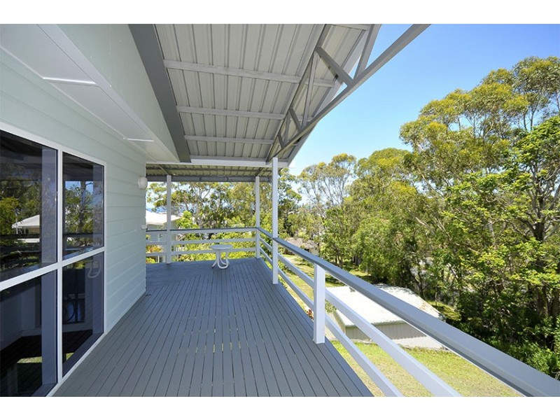 4 Hillcrest Avenue, Tugun QLD 4224