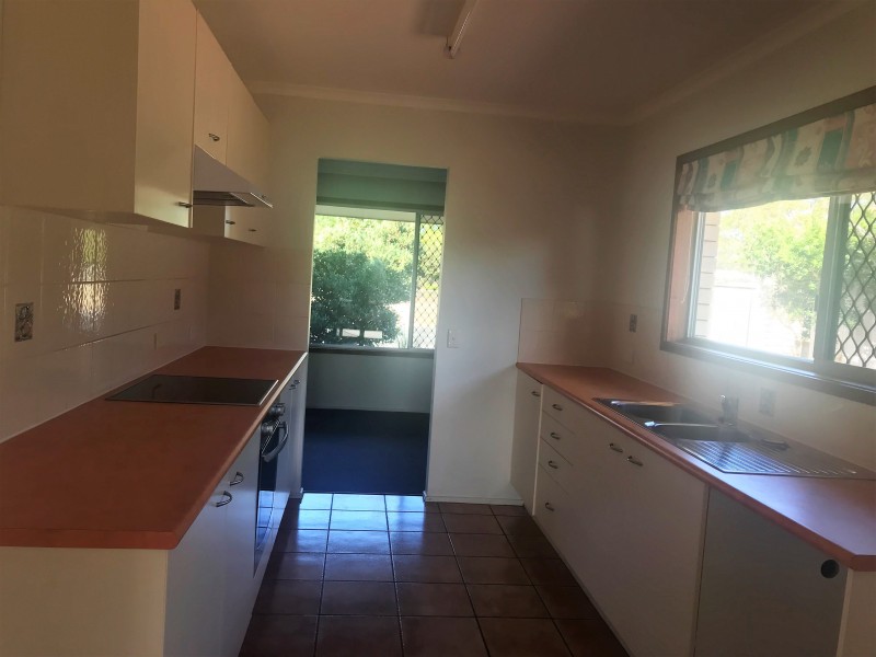 2 Marlin Court, Palm Beach QLD 4221
