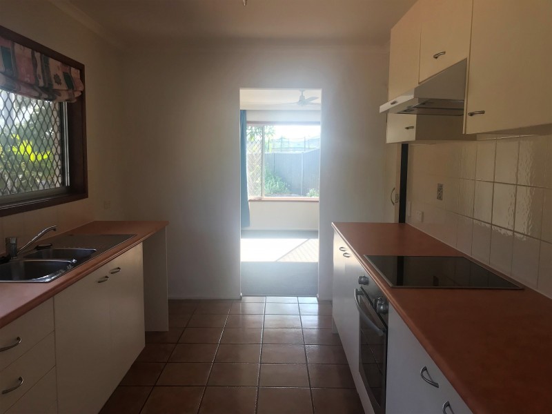 2 Marlin Court, Palm Beach QLD 4221