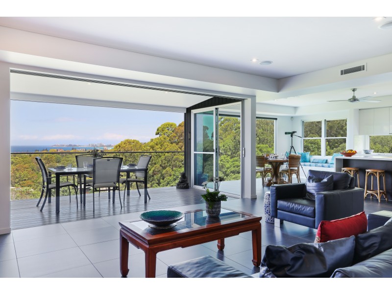 53 Crest Drive, Currumbin QLD 4223