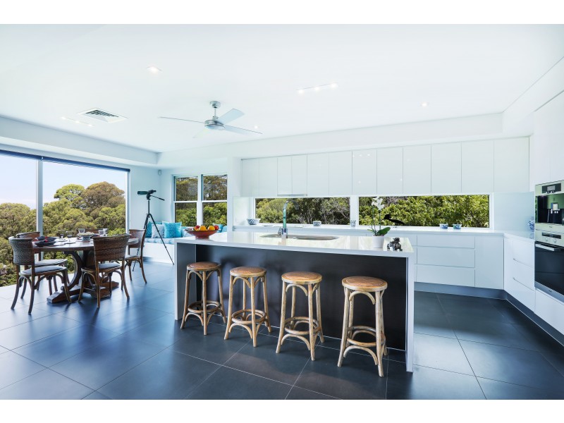 53 Crest Drive, Currumbin QLD 4223
