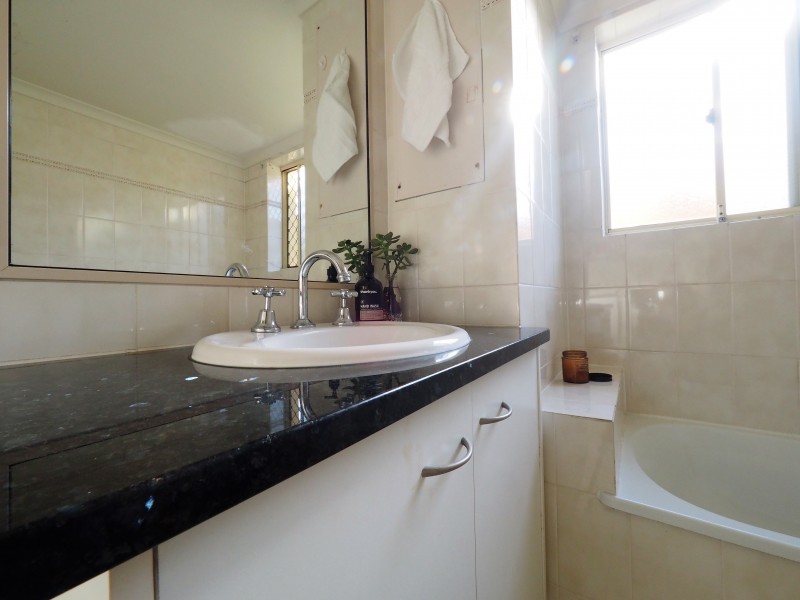 3/7 Twenty Seventh Avenue, Palm Beach QLD 4221