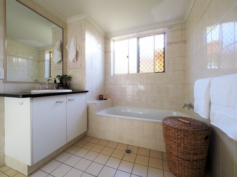 3/7 Twenty Seventh Avenue, Palm Beach QLD 4221