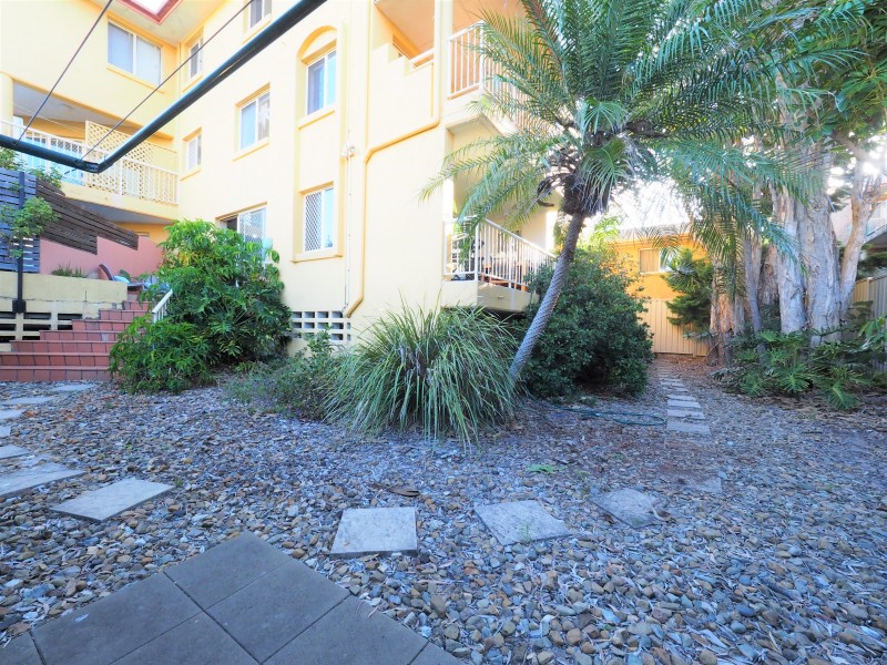 3/7 Twenty Seventh Avenue, Palm Beach QLD 4221