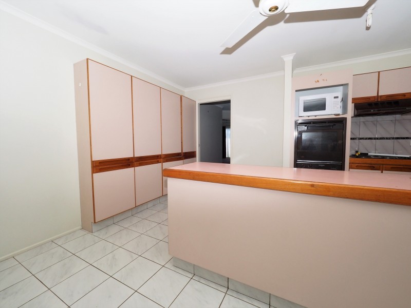 94 Japonica Drive, Palm Beach QLD 4221