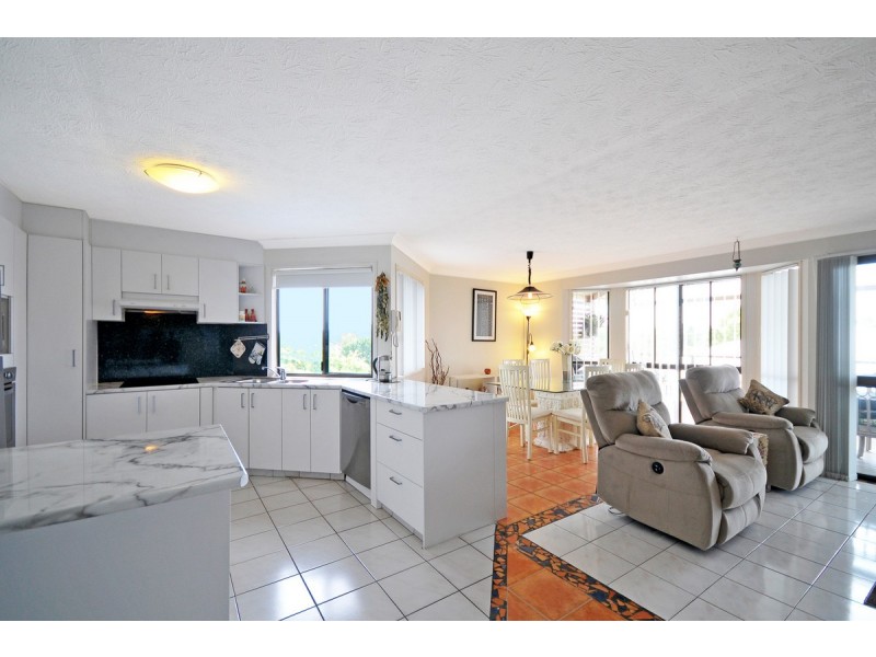 150 K P McGrath Drive, Elanora QLD 4221