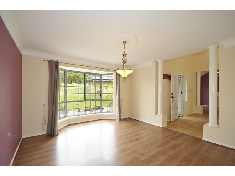5 Delonix Court, Arundel QLD 4214