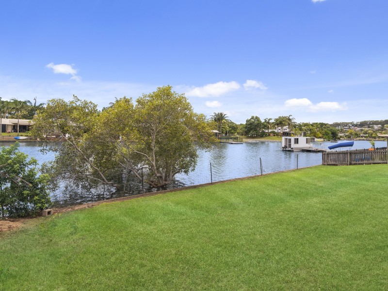 12 Vucas Court, Currumbin Waters QLD 4223