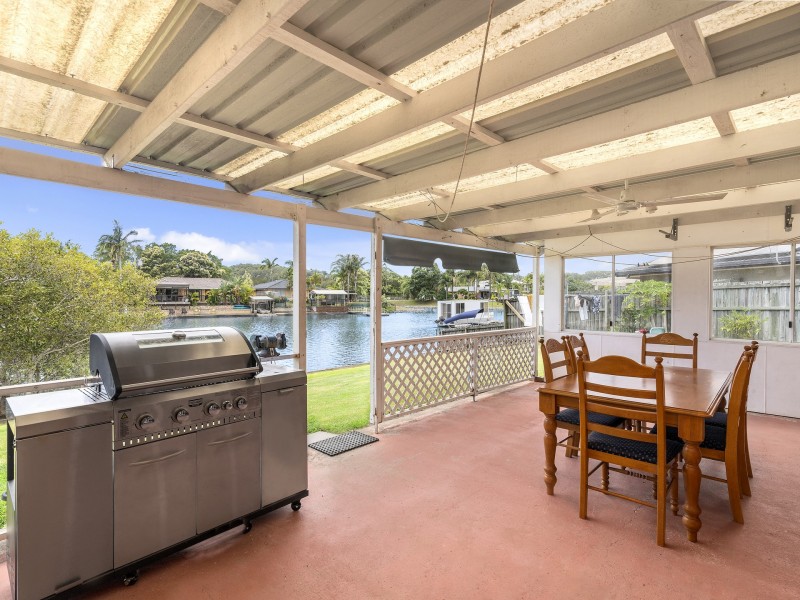 12 Vucas Court, Currumbin Waters QLD 4223