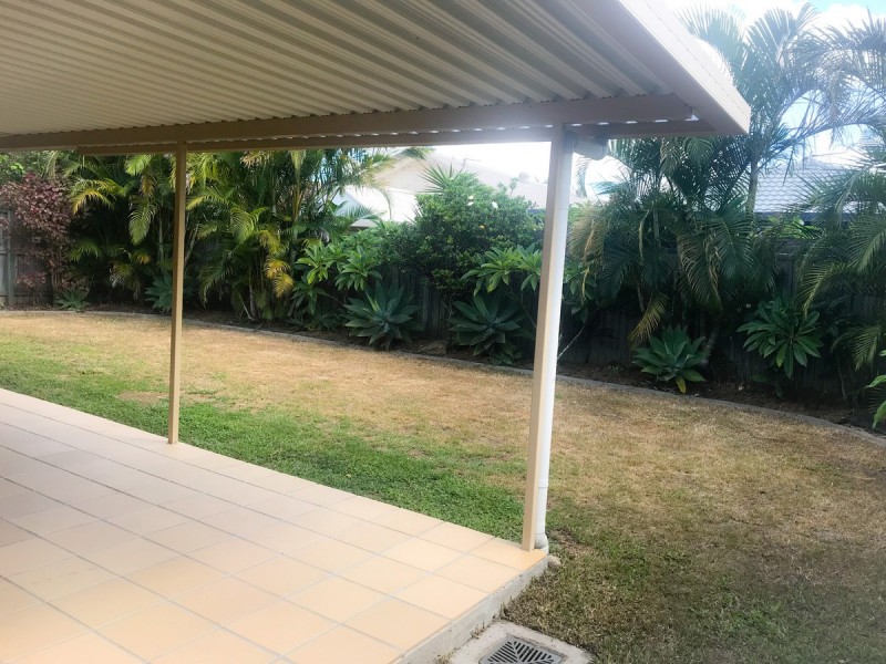 36 Cumberland Drive, Varsity Lakes QLD 4227