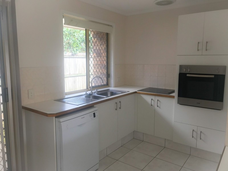 36 Cumberland Drive, Varsity Lakes QLD 4227