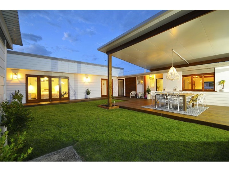 14 Amboina Avenue, Palm Beach QLD 4221