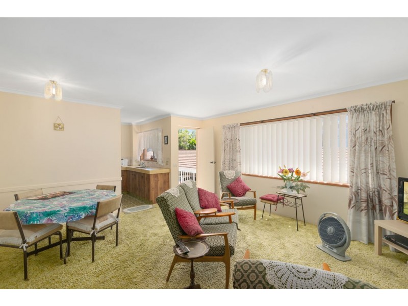 9/16 Mawarra Street, Palm Beach QLD 4221