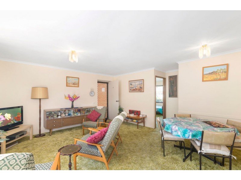 9/16 Mawarra Street, Palm Beach QLD 4221