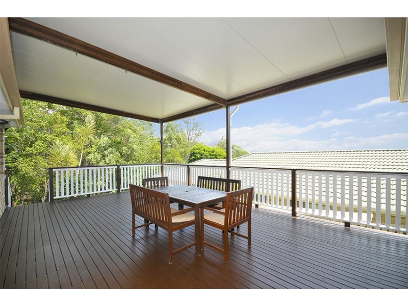 15 Laurina Court, Elanora QLD 4221