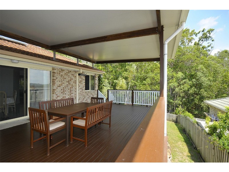 15 Laurina Court, Elanora QLD 4221