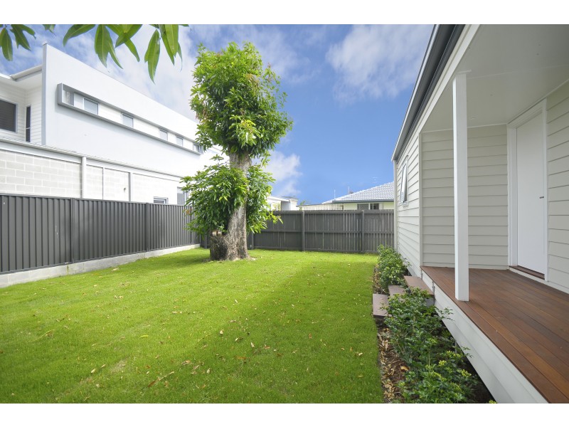B/50 second Avenue, Palm Beach QLD 4221