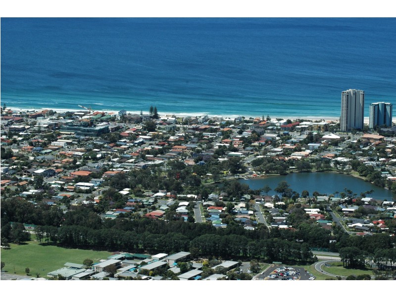 B/50 second Avenue, Palm Beach QLD 4221