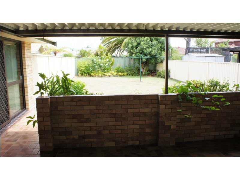 63 Ironbark Street, Elanora QLD 4221
