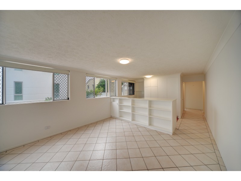 1/6 Tomewin Street, Currumbin QLD 4223