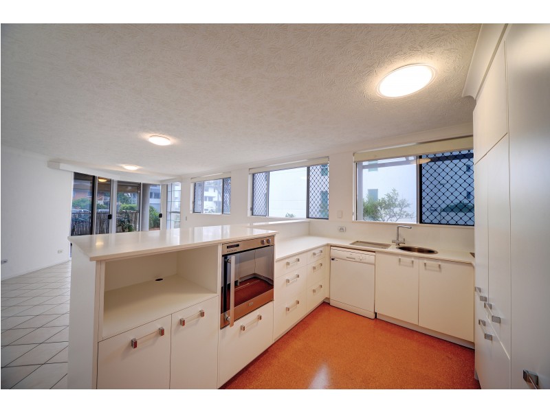 1/6 Tomewin Street, Currumbin QLD 4223