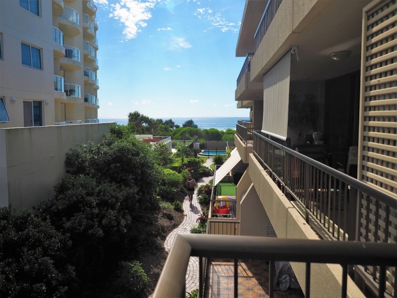 8/1479 Gold Coast Highway, Palm Beach QLD 4221