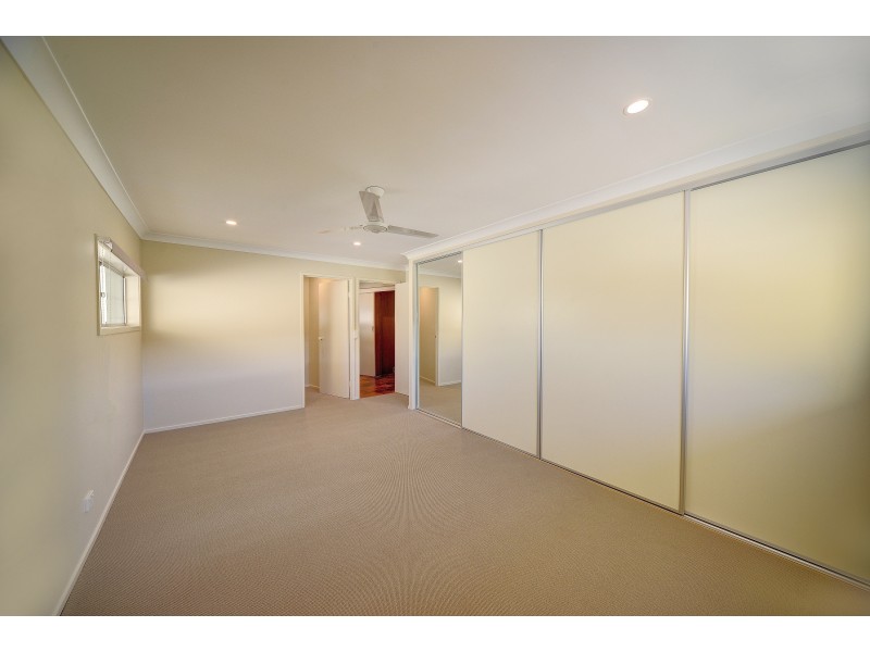2/83 Laguna Avenue, Palm Beach QLD 4221