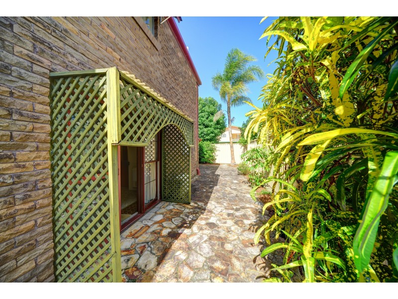 2/83 Laguna Avenue, Palm Beach QLD 4221