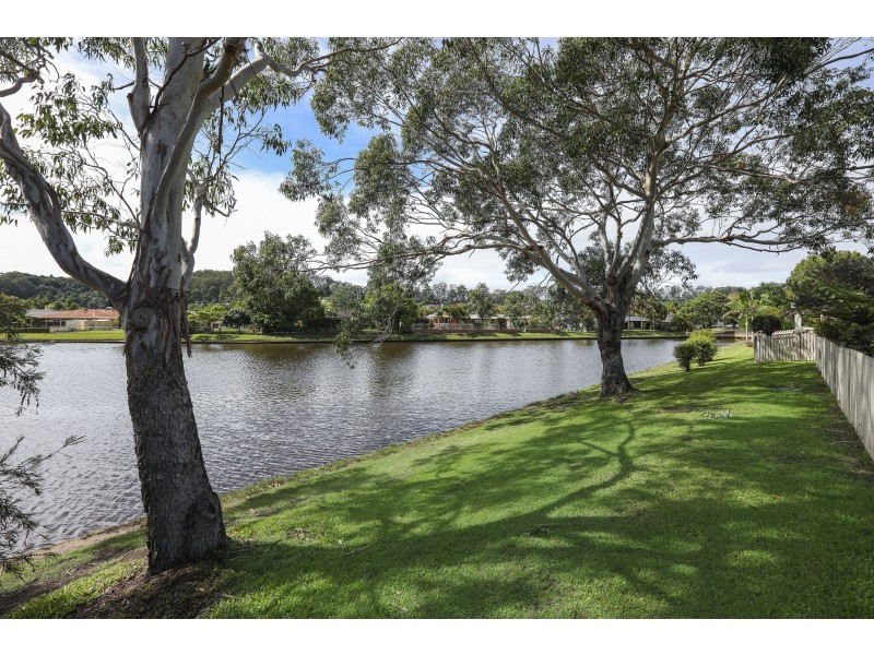 28/18 Bienvenue Drive, Currumbin Waters QLD 4223
