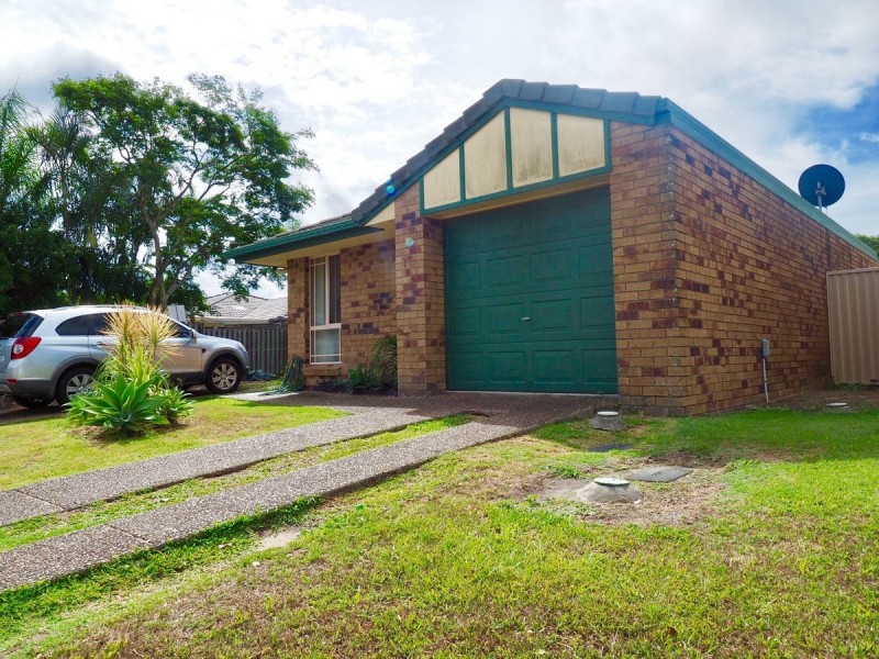 1/8 Ottelia Drive, Elanora QLD 4221