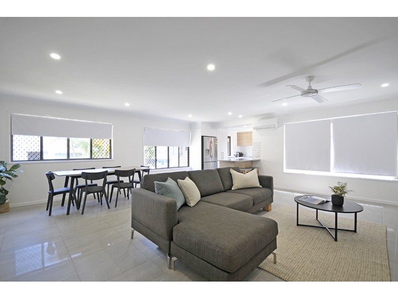 5/2 Twenty Eighth Avenue, Palm Beach QLD 4221