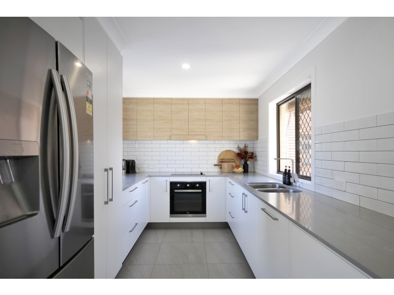 5/2 Twenty Eighth Avenue, Palm Beach QLD 4221