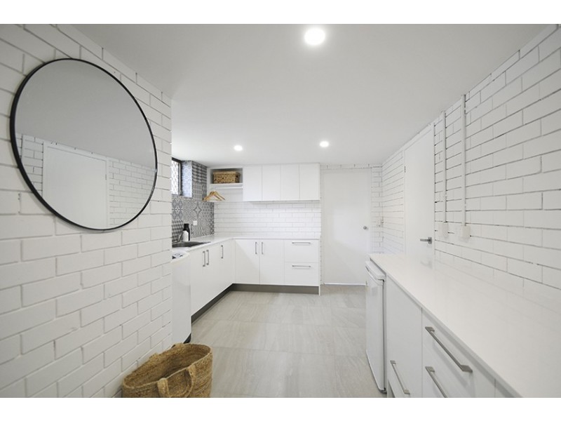 5/2 Twenty Eighth Avenue, Palm Beach QLD 4221