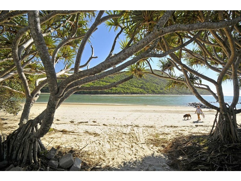 5/2 Twenty Eighth Avenue, Palm Beach QLD 4221