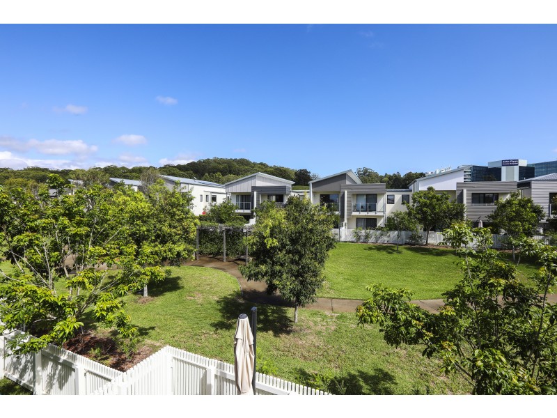 75/2 Inland Drive, Tugun QLD 4224
