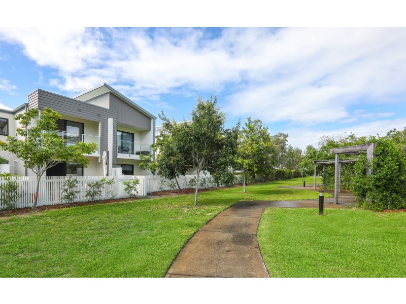 75/2 Inland Drive, Tugun QLD 4224