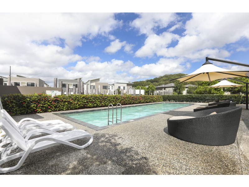 75/2 Inland Drive, Tugun QLD 4224