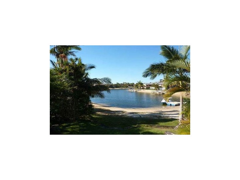 12 Cadence Avenue, Mermaid Waters QLD 4218