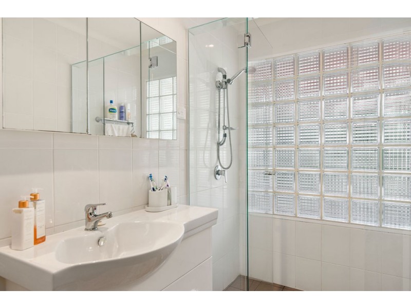 35 Winders Avenue, Tugun QLD 4224