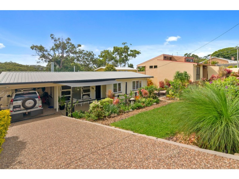 35 Winders Avenue, Tugun QLD 4224