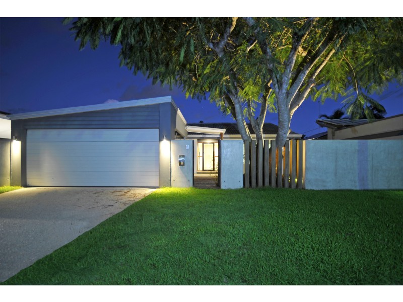 76 Twenty Fifth Avenue, Palm Beach QLD 4221