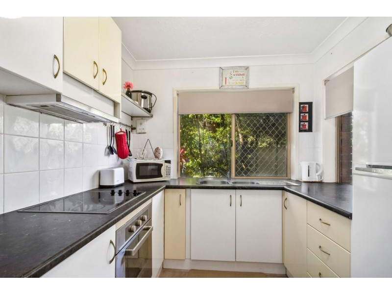 1/66 Sarawak Avenue, Palm Beach QLD 4221