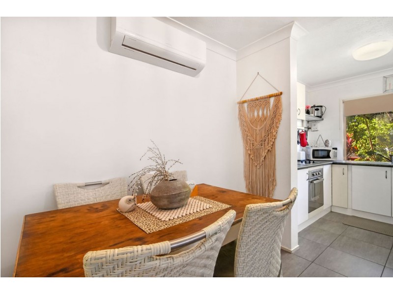 1/66 Sarawak Avenue, Palm Beach QLD 4221