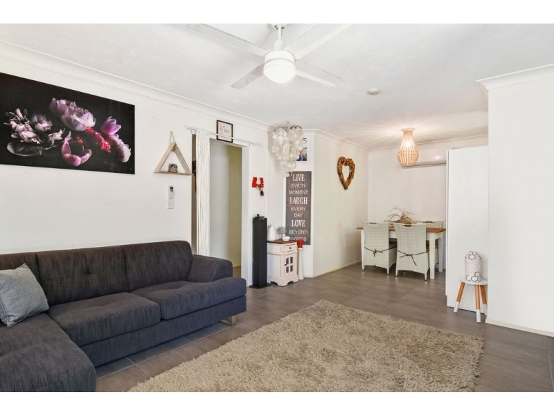 1/66 Sarawak Avenue, Palm Beach QLD 4221