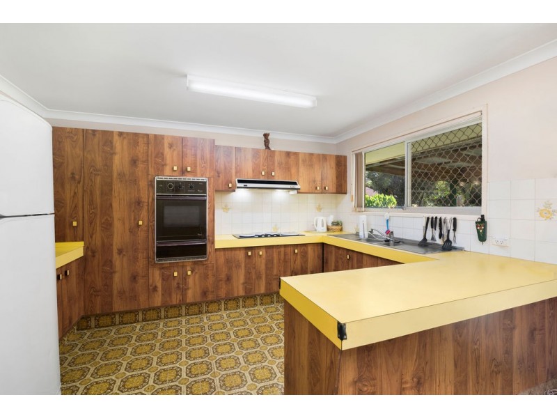 14 Almond Court, Elanora QLD 4221