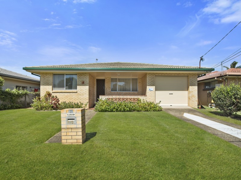 34 Tatha Avenue, Palm Beach QLD 4221